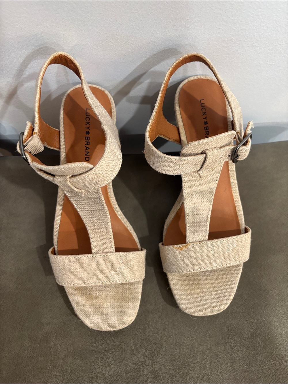 Lucky Brand Beige T-Strap Slingback Sandals